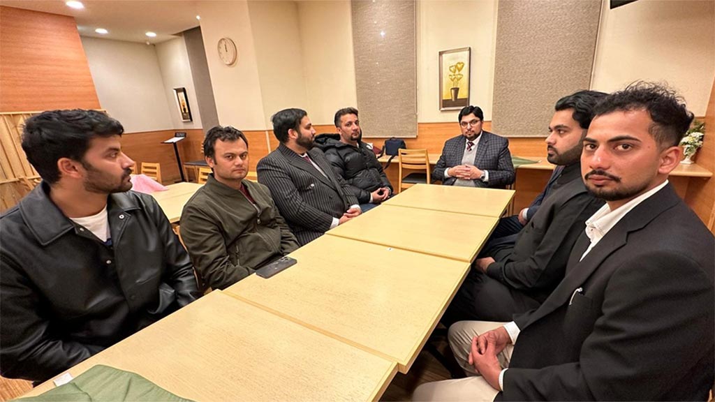 Prof. Dr Hussain Mohi-ud-Din Qadri meeting Youth Coordination Council of Minhaj-ul-Quran International Japan