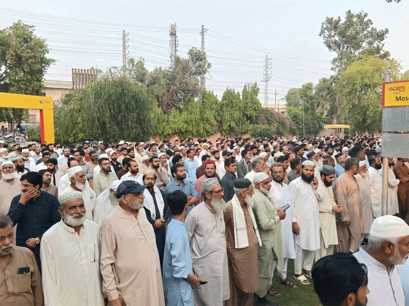 Funeral Prayer of MQI Worker Master Mahmood Tariq Qadri