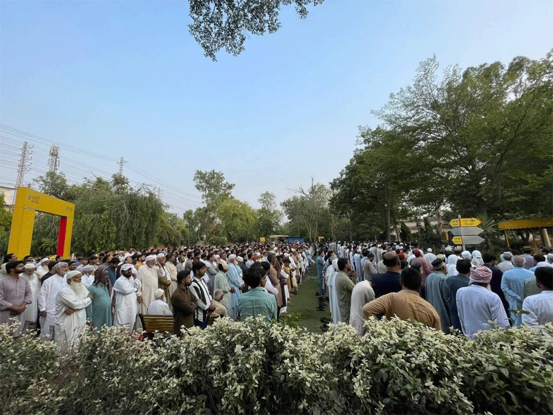 Funeral Prayer of MQI Worker Master Mahmood Tariq Qadri