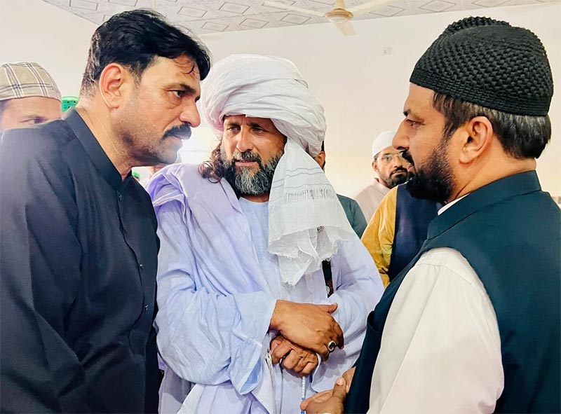 MQI Leaders Attend Funeral Prayer of Pir Mukhtar Ahmad Badr