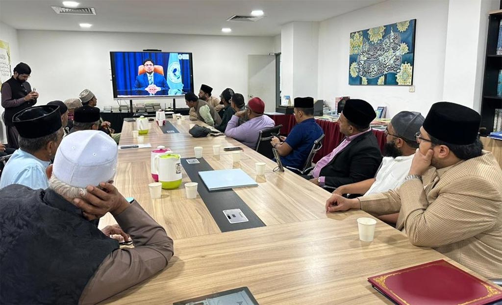 Prof. Dr. Hussain Mohi-ud-Din Qadri presiding over MoU between Minhaj-ul-Qur’an Malaysia and Nasyrul Quran for distribution of Qur’an translations