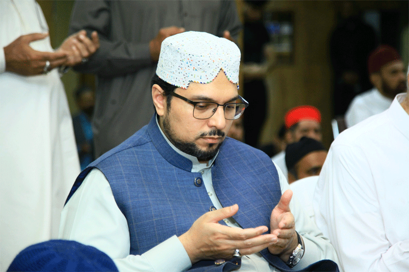 Prof Dr Hussain Qadri Friday Praying and workers meeting