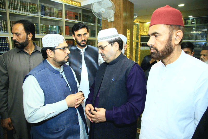 Prof Dr Hussain Qadri Friday Praying and workers meeting
