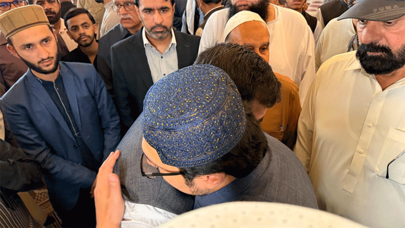 Prof Dr Hussain Qadri Leading funeral Prayer