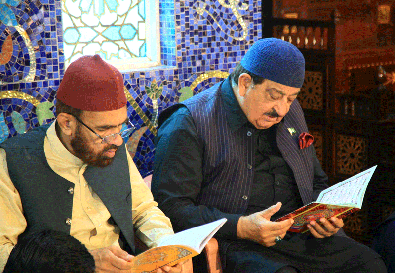 Quran Khawani for Brig. Iqbal Ahmad Khan at jamay shaykh ul islam
