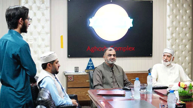 Senior MQI UK Leader Visits Aghosh Complex