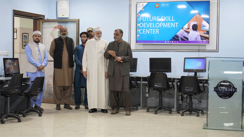Senior MQI UK Leader Visits Aghosh Complex