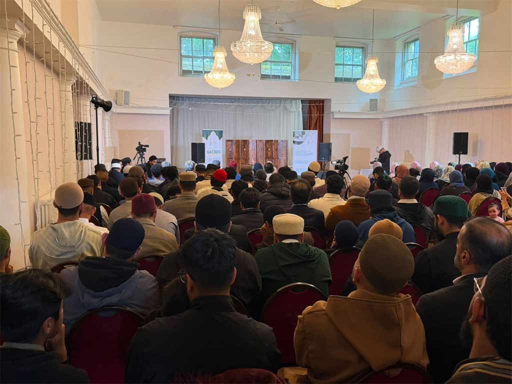Shaykh-ul-Islam Dr. Muhammad Tahir-ul-Qadri Delivers Inspiring Session “The Unbroken Chain” in Sheffield