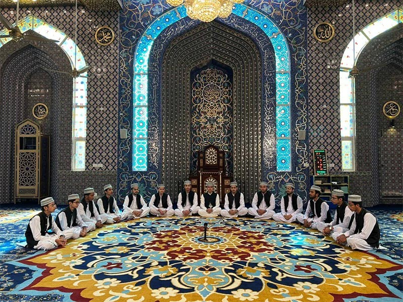 Students of Minhaj Institute Visit MQI Central Secretariat