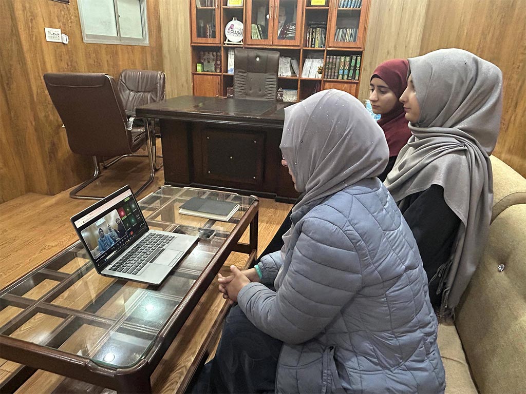 Irfan-ul-Hidayah Department online meeting on Doura-e-Quran 2026 planning and syllabus with presidents nazimat and Quran scholars from Karachi Sindh and Khyber Pakhtunkhwa