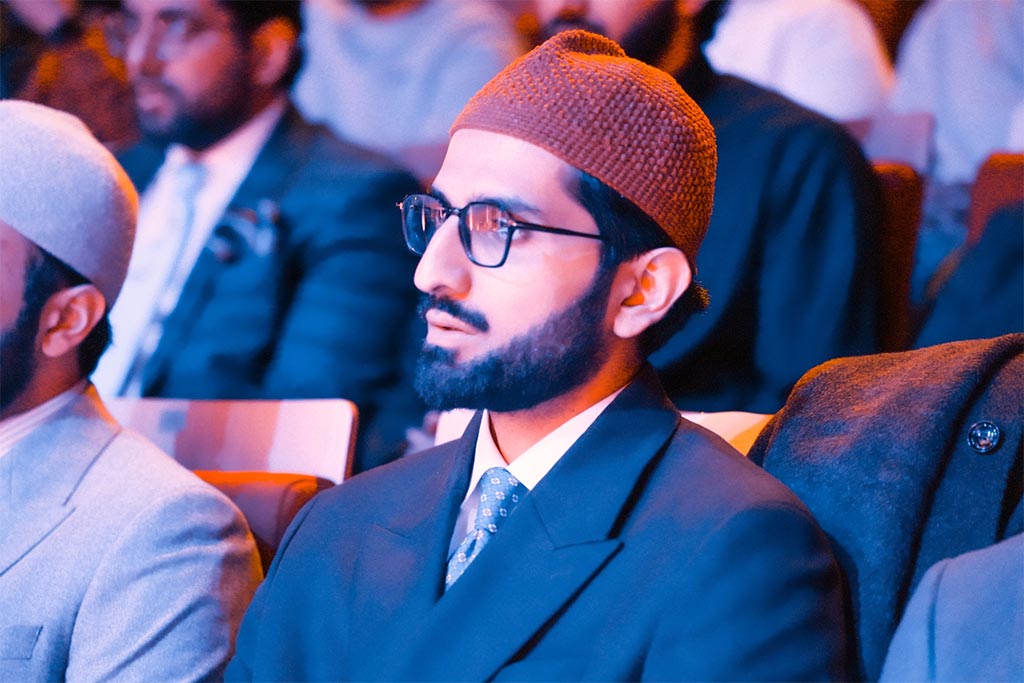 Shaykh Hammad Mustafa al-Madani al-Qadri delivering keynote address at Mawlid Conference 2026 in Oslo