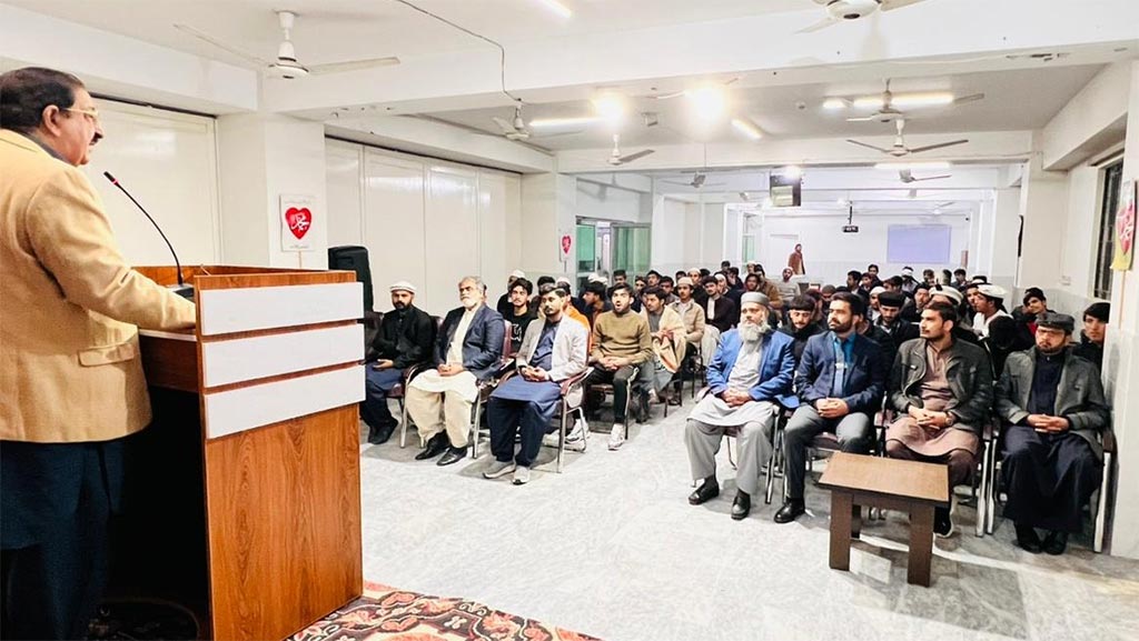 Khurram Nawaz Gandapur delivering personality development lecture at MSM Winter Study Camp 2026