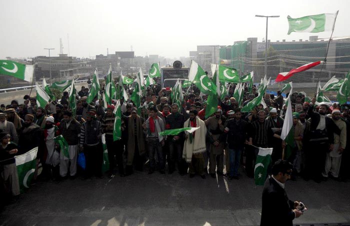 Dr Tahir-ul-Qadri Democracy Long March Pakistan