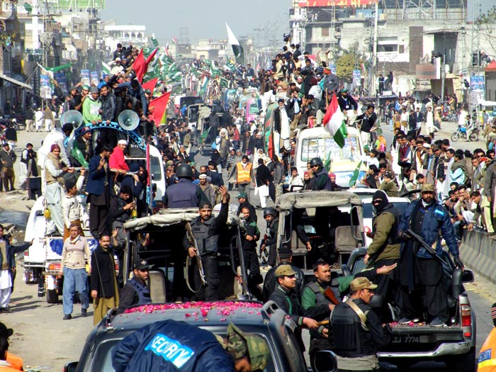 Dr Tahir-ul-Qadri Democracy Long March Pakistan