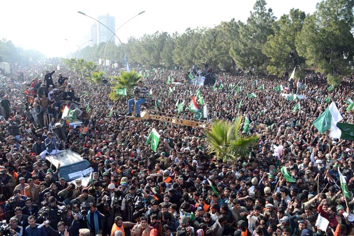 Dr Tahir-ul-Qadri Democracy Long March Pakistan Green Revolution