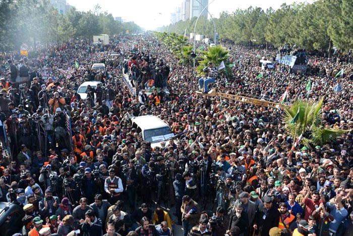 Dr Tahir-ul-Qadri Democracy Long March Pakistan Green Revolution