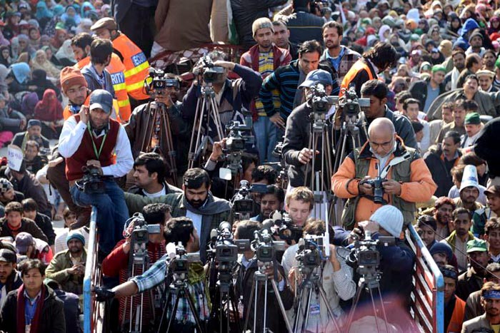 Dr Tahir-ul-Qadri Democracy Long March Pakistan Green Revolution