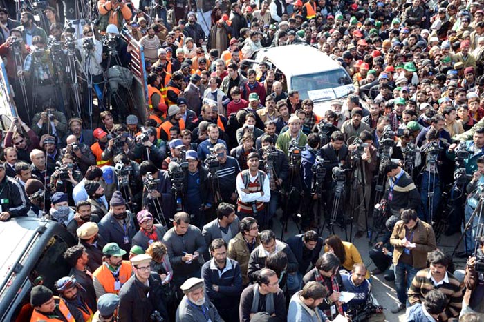 Dr Tahir-ul-Qadri Democracy Long March Pakistan Green Revolution