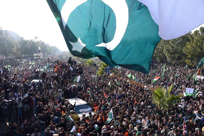 Dr Tahir-ul-Qadri Democracy Long March Pakistan Green Revolution