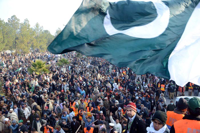 Dr Tahir-ul-Qadri Democracy Long March Pakistan Green Revolution