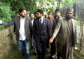 Dr Hassan Mohi-ud-Din Qadri visits mega project site in Bradford