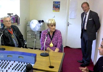 Mayor Angela Underhill visits Minhaj-ul-Quran Walsall