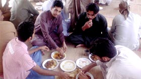 تحریک منہاج القرآن ہارون آباد کے زیراہتمام عید ملن پارٹی کا اہتمام