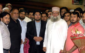 Dr Hussain Mohi-ud-Din Qadri reaches Pakistan