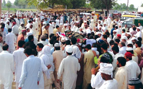 ناظم تحریک منہاج القرآن الہ آباد کے بھائی بابا نور محمد نوشاہی انتقال کر گئے