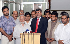 PTI makes first post-election contact with PAT, vows to work together for change