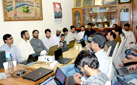لاہور: تحریک منہاج القرآن کینٹ ٹاؤن کے زیراہتمام سوشل میڈیا ٹریننگ کیمپ برائے رضاکاران
