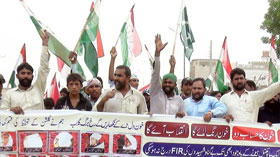 گڑھا موڑ (وہاڑی): سانحہ ماڈل ٹاؤن کی ایف آئی آر درج نہ ہونے پر پاکستان عوامی تحریک کا احتجاجی مظاہرہ