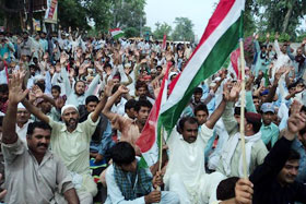 جھنگ: سانحہ ماڈل ٹاؤن کی ایف آئی آر درج نہ ہونے پر پاکستان عوامی تحریک کا احتجاجی مظاہرہ