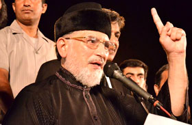 Dr Tahir-ul-Qadri addresses Inqilab Marchers at D-Chowk in Islamabad - 2nd Oct 2014