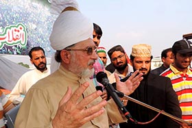 Dr Tahir ul Qadri's speech to Juma Gathering in Iqilab March at D-Chowk, Islamabad