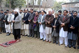 Khurram Nawaz Gandapur offers funeral prayers of martyrs in Peshawar