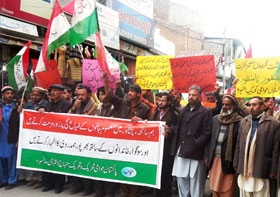 مانسہرہ: پاکستان عوامی تحریک کی شہدائے پشاور کے ساتھ اظہار یکجہتی اور دہشت گردی کیخلاف ریلی