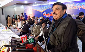 Leading politicians attend concluding session of Bazm-e-Minhaj
