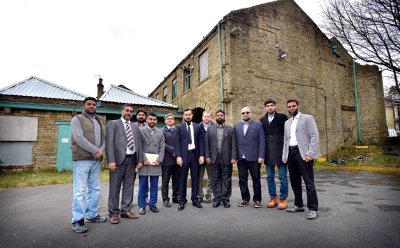 UK: Major mosque scheme gets planners' backing, despite Heritage England concerns at loss of listed Bradford mill