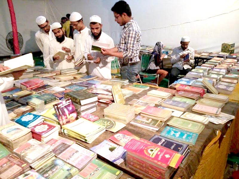 بھارت: منہاج پبلیکیشنز  کی سہارنپور کتاب میلہ میں شیخ الاسلام کی تصانیف کی نمائش