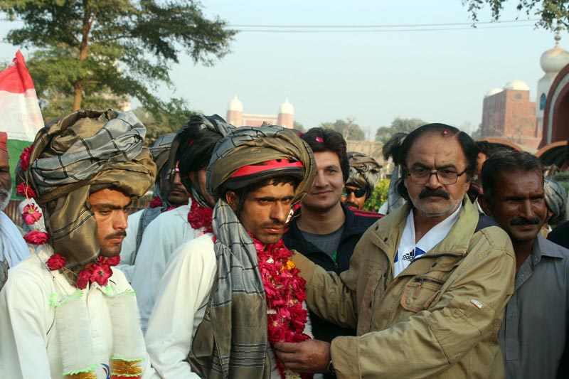 عوامی یوتھ ونگ کے سائیکل کارواں کی ملتان اور فیصل آباد آمد، شہر شہر پرتپاک استقبال