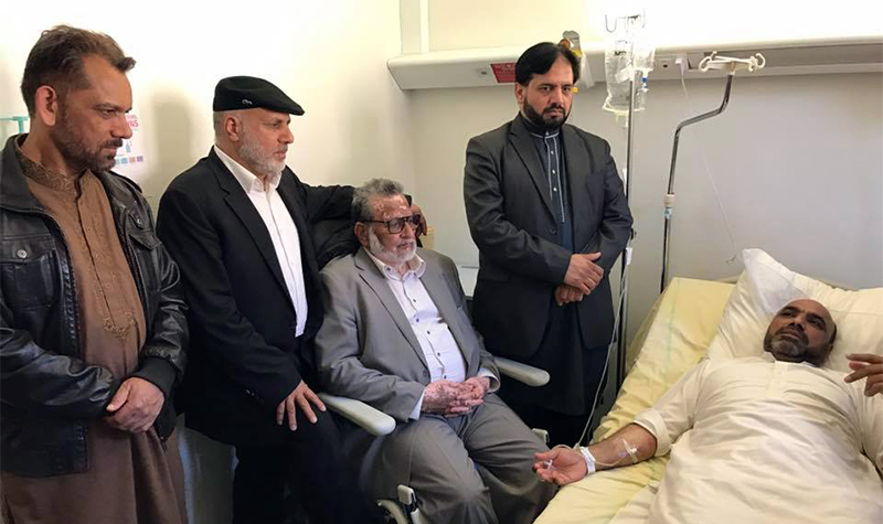 فرانس: منہاج القرآن کے قائدین کی نجی ہسپتال میں حاجی محمد اسلم چودھری کی عیادت