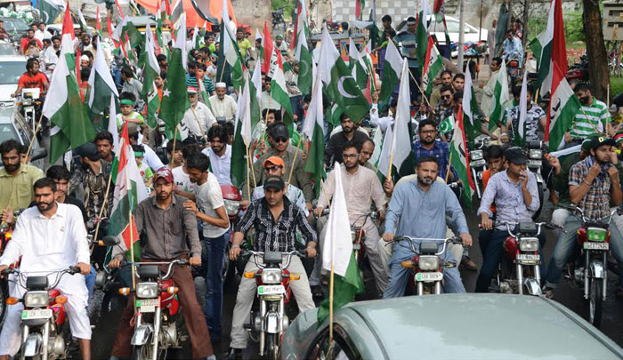 23 مارچ : عوامی تحریک یوتھ ونگ لاہور کی جیوے پاکستان موٹر سائیکل ریلی