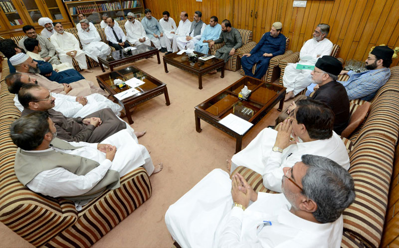 Dr Tahir-ul-Qadri chairs Core Committee meeting