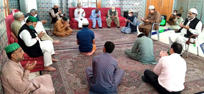 وباء سے نجات کیلئے منہاج القرآن کے گوشہ درود میں خصوصی دعا