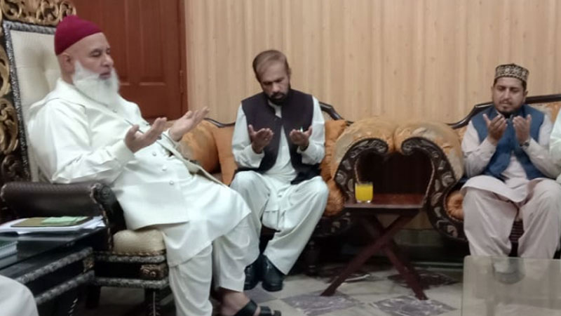 MQI delegation visits the residence of late Hasnat Ali Shah Kazmi Zanjani for condolences