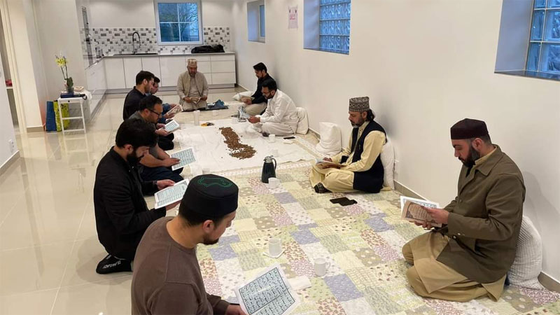 سویڈن: شیخ الاسلام کی ہمشیرہ کے ایصال ثواب کیلئے دعائیہ تقریب کا انعقاد