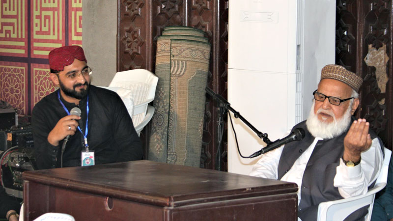 Itikaf City 2022: Mufti Abdul Qayyum Khan Hazarvi delivers talk on jurisprudential matters