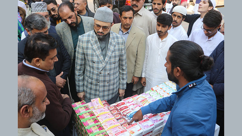 منہاج القرآن سیکرٹریٹ میں سٹاف کی سہولت کیلئے سستے بازار کا انعقاد