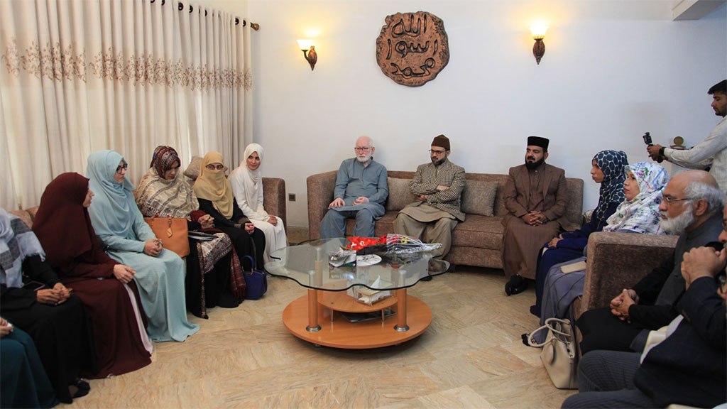 کراچی: ڈاکٹر حسن محی الدین قادری کی منہاج القرآن ویمن لیگ کی ذمہ داران سے ملاقات